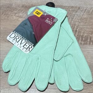CAT Ladies' Leather Driver Gloves in Mint Green